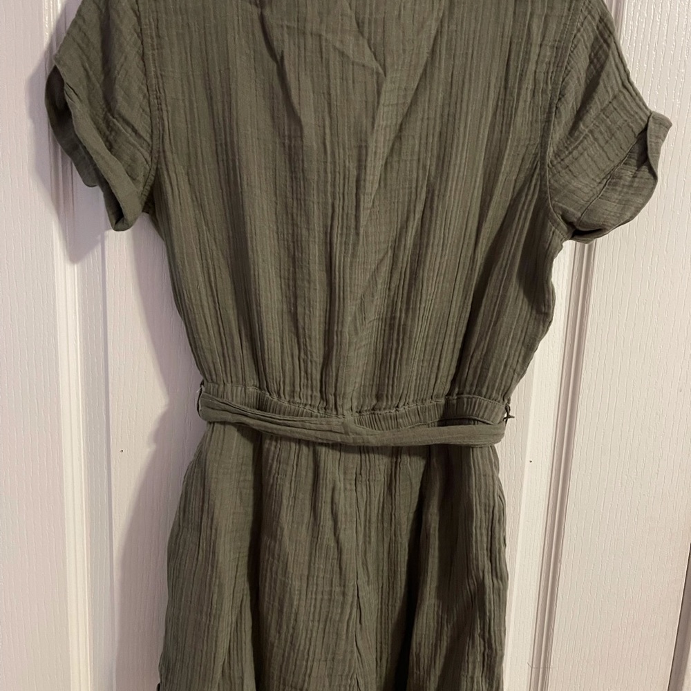 Abercrombie & Fitch military green romper - Picture 3 of 3